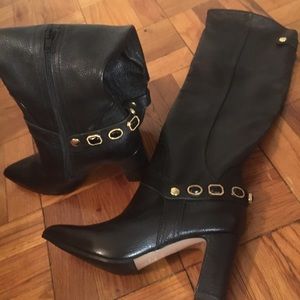 Napoleani Italian black leather pointy toed boots